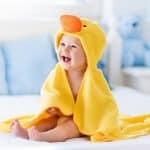 [Mẹo hay]: Cách giặt chăn ga, gối đệm hiệu quả và an toàn cho bé