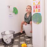 Tác hại của nhà vệ sinh bẩn và cách giải quyết để bảo vệ trẻ nhỏ